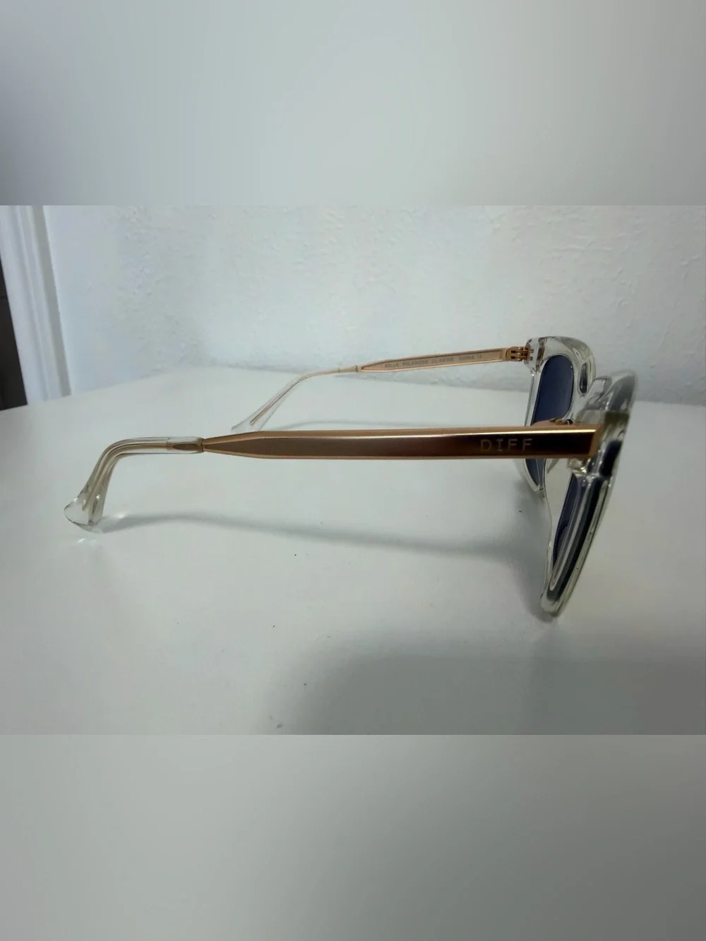 Diff Eyewear Clear Frame Sunglasses with Pink-Gold Mirrored Lenses